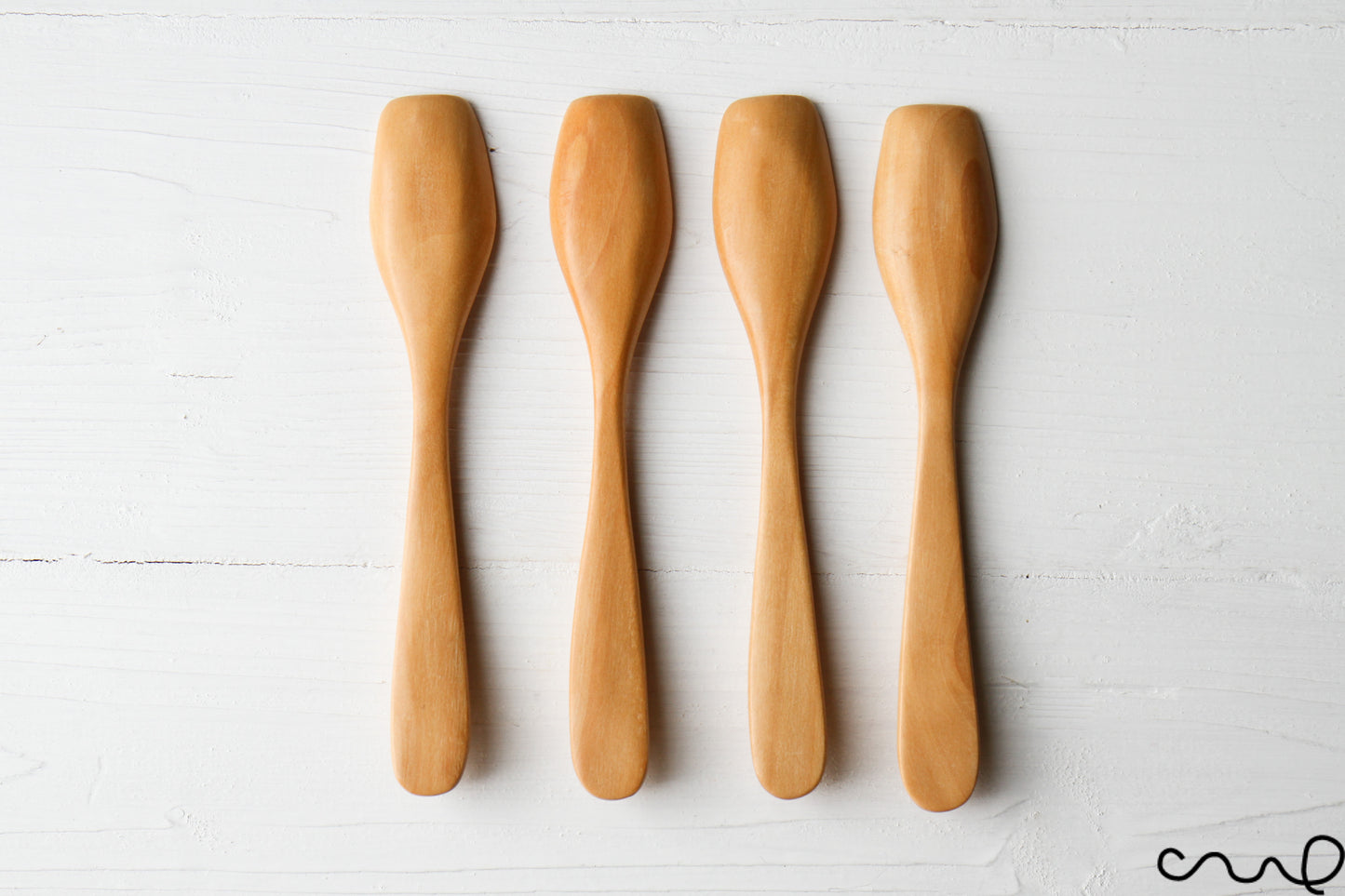 Set of 4 Hand Carved Wooden Tea Spoons: Tulip Head Design