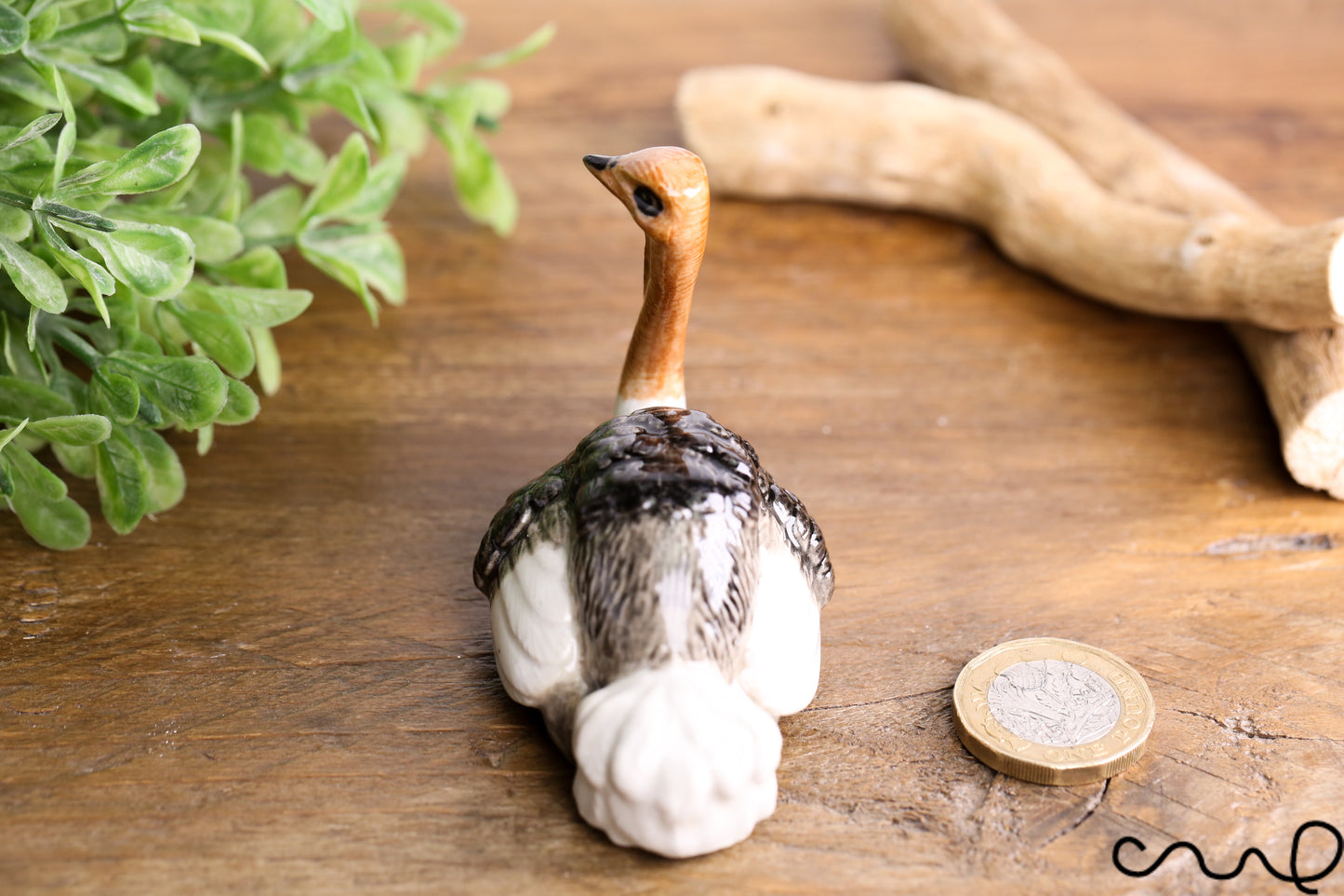 Ceramic Hand-painted Ostrich Family Birds Ornament Figurine In Gloss Pottery Collectable Gift
