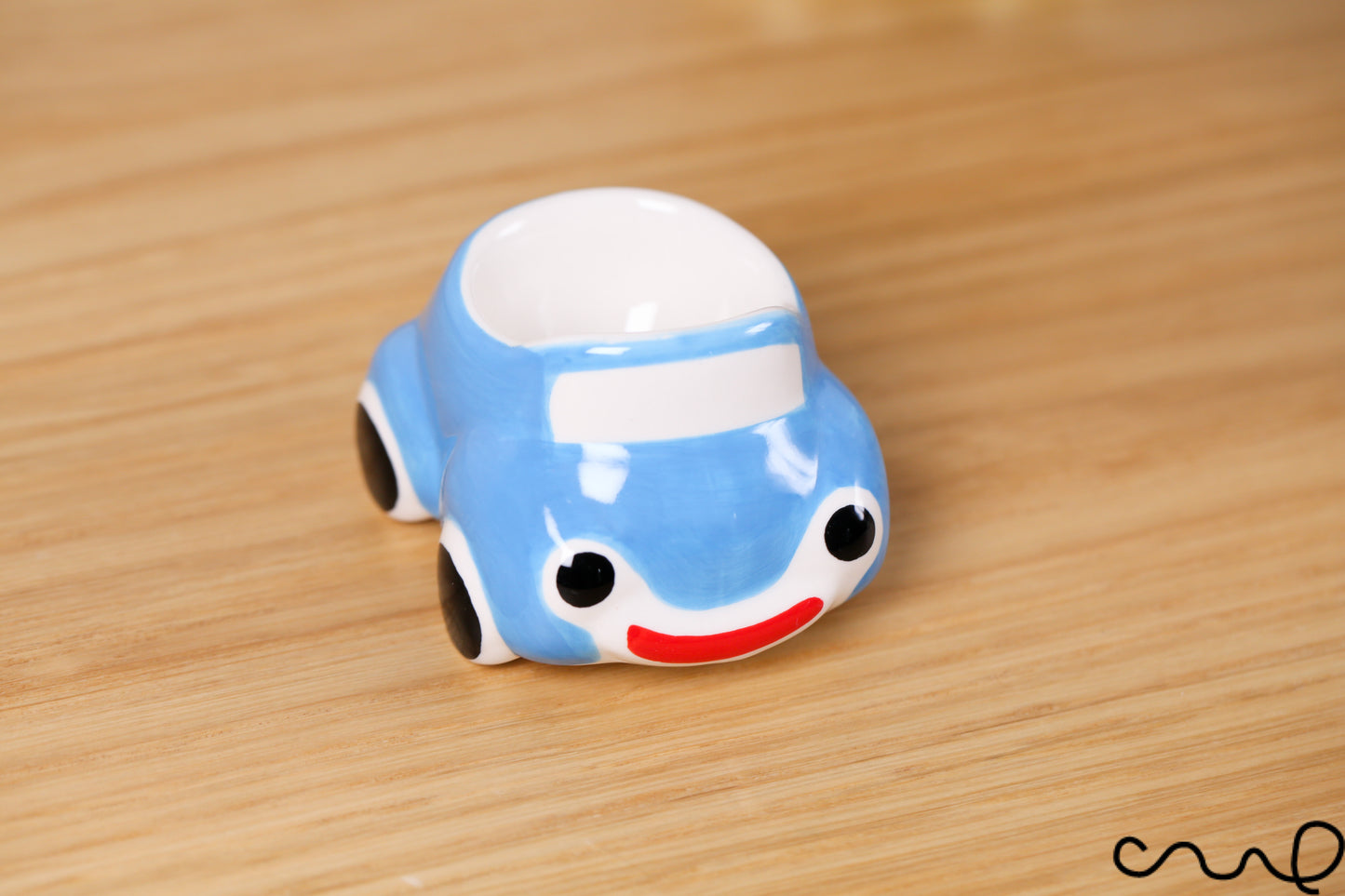 NEW Hand-painted Cute Retro Style Ceramic Egg Cup Holder Blue Car Gift Cars Cups