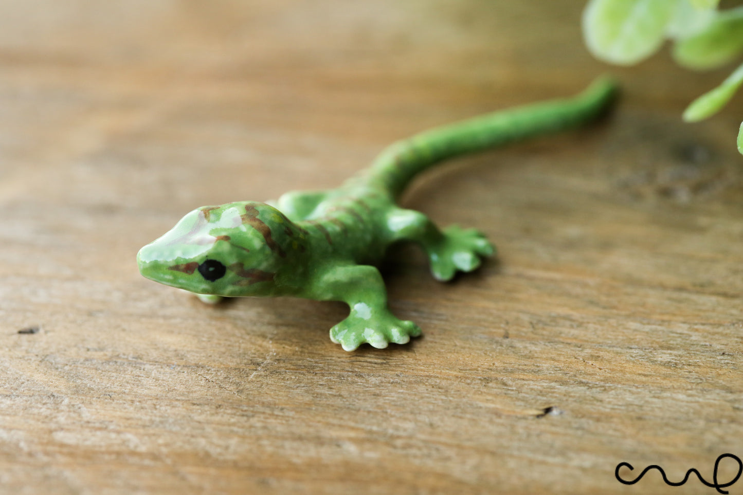 Handmade Green Ceramic Lizard Figurine: Pottery Gecko Ornament