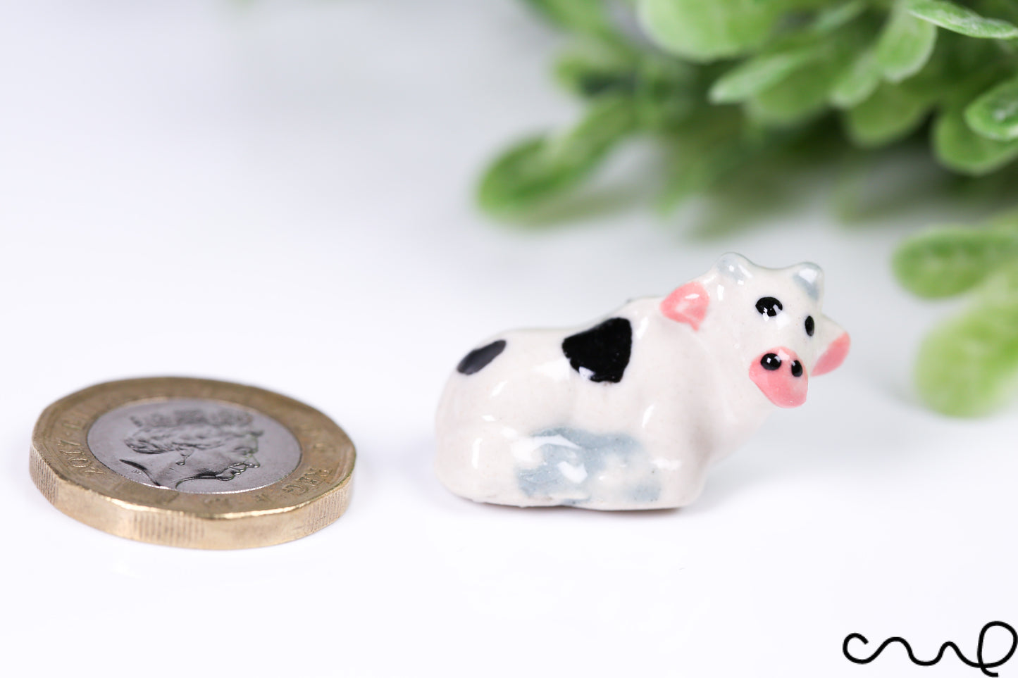 Hand Painted Tiny Ceramic Cow Figurine – Miniature Animal Gift, Collectable Pottery Ornament, Cute Shelf Decor