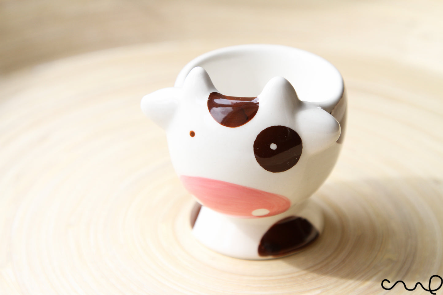 New Lovely Cute Hand Painted Cow Egg Cup Ceramic Animal Farm Cups Dining Kitchen