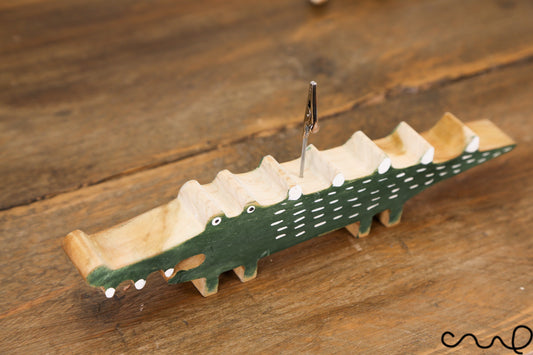 Handmade Green Wooden Crocodile Clip Photo Holder Stand Name Card Party Ornament Memo