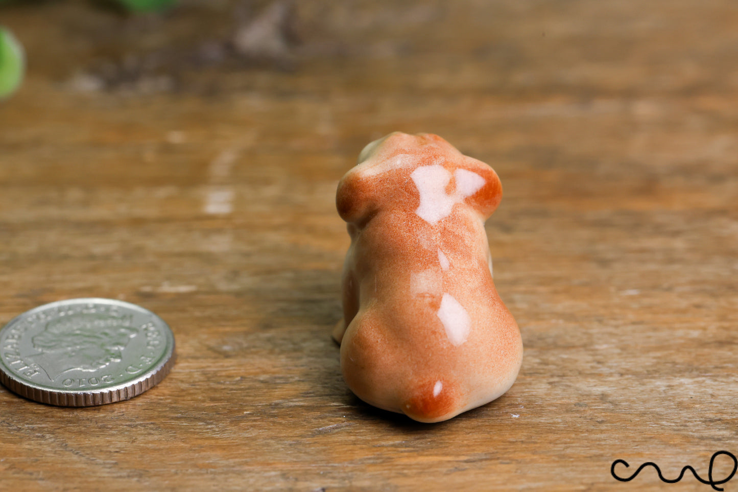 Hand-Painted Ceramic Bulldog Figurine: Miniature Dog Ornament