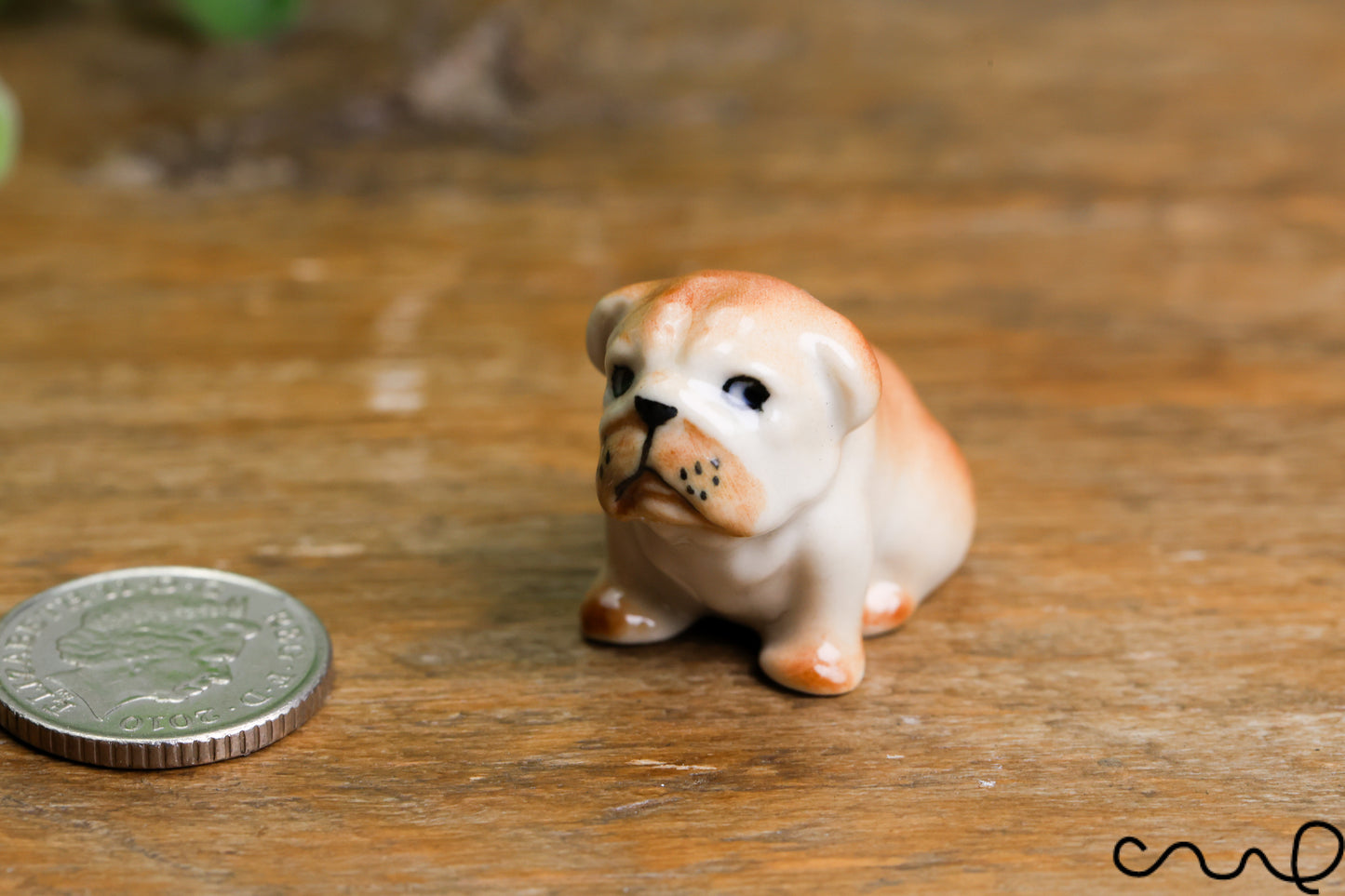 Hand-Painted Ceramic Bulldog Figurine: Miniature Dog Ornament