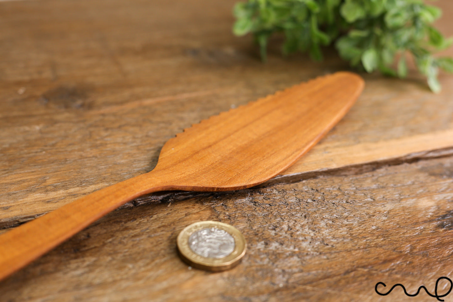 Handmade Teak Cake Server: Rustic Wooden Pie Cutter, Eco Kitchen Tool