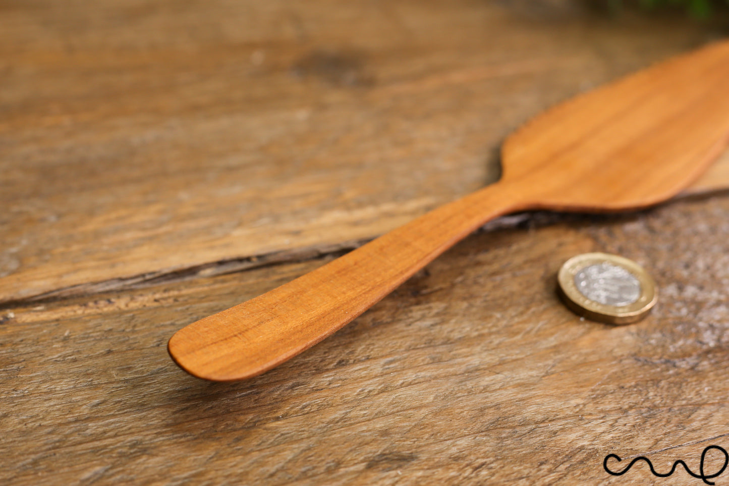Handmade Teak Cake Server: Rustic Wooden Pie Cutter, Eco Kitchen Tool