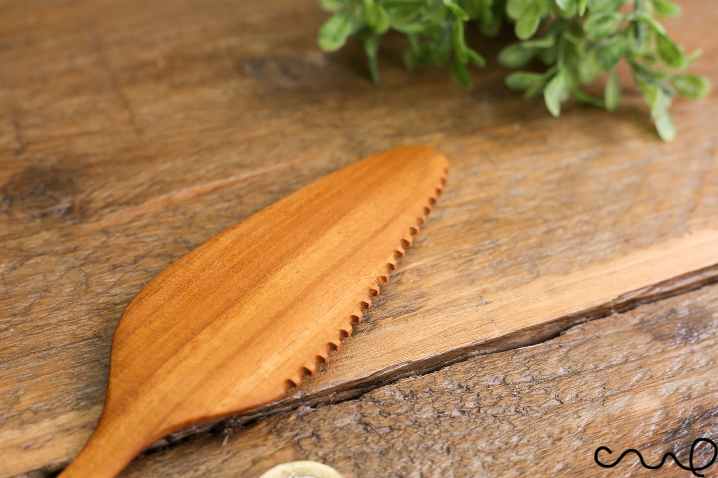 Handmade Teak Cake Server: Rustic Wooden Pie Cutter, Eco Kitchen Tool