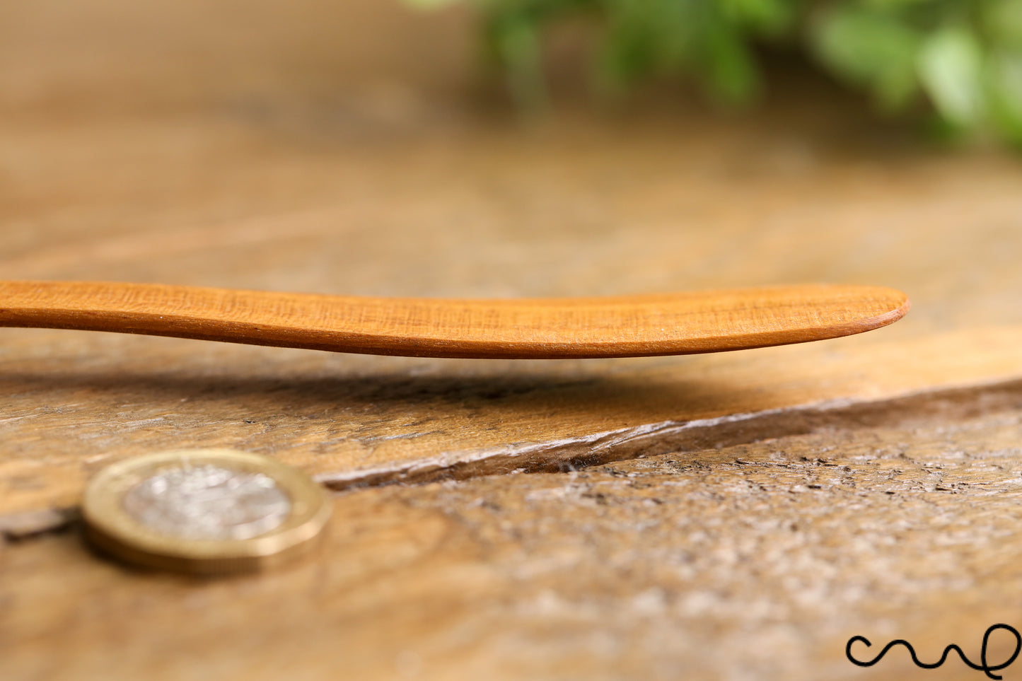 Handmade Teak Cake Server: Rustic Wooden Pie Cutter, Eco Kitchen Tool